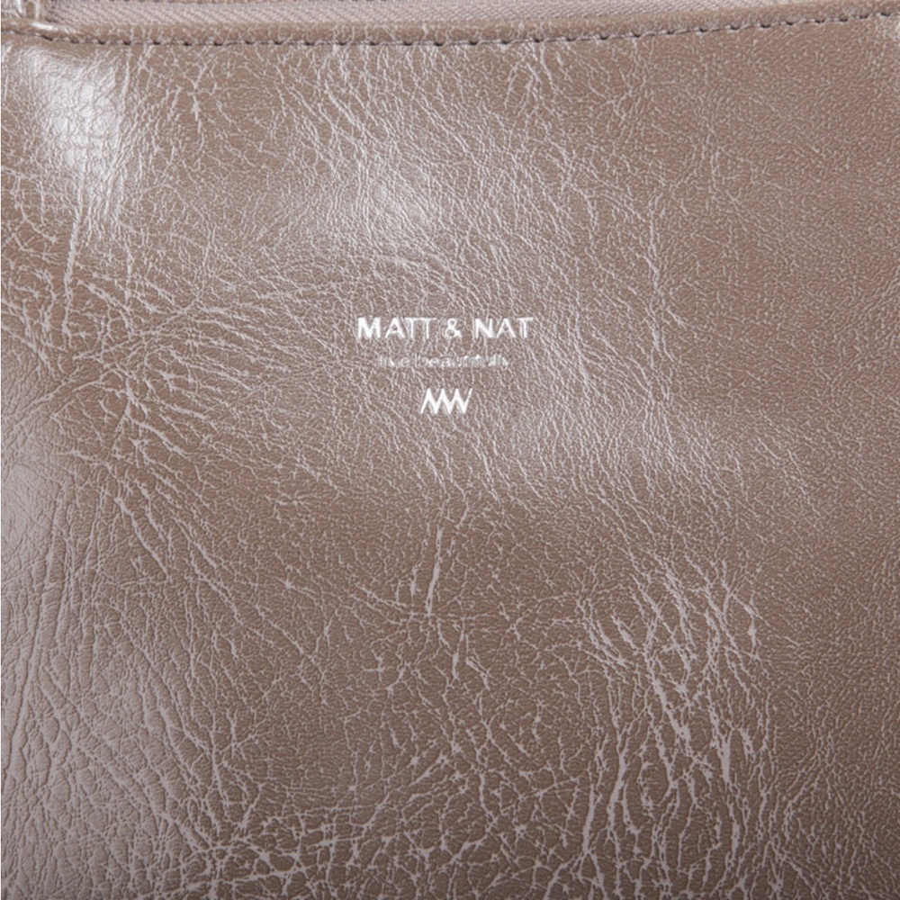 Matt & Nat Epea Tote Bag - Vegan - Taupe Color - Picture 3 of 11